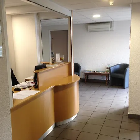 P'tit Dej-hotel Ferrand Centre Отель 2*