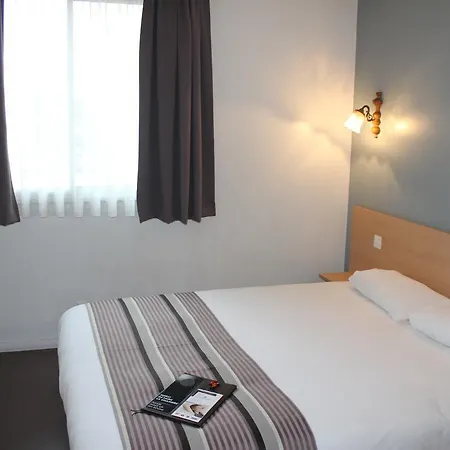 P'tit Dej-hotel Ferrand Centre Отель 2*