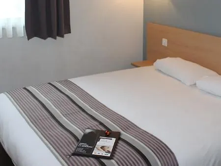Отель P'tit Dej-hotel Ferrand Centre 2*